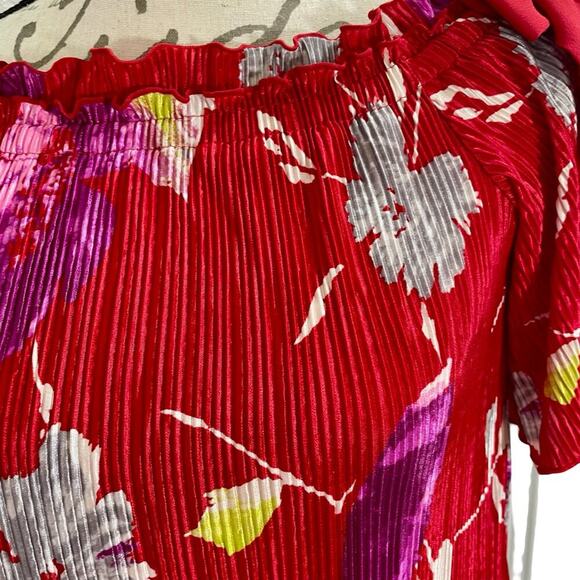 NEW Banana Republic Women's Blouse Red Satin Floral Bow Off-the-Shoulder Top XS - Picture 6 of 10